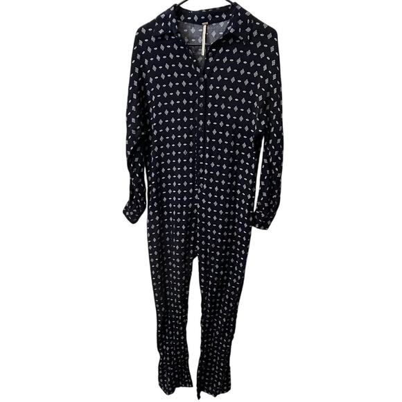Free People Jump On It Jumpsuit Navy Blue 100% Rayon Long Sleeve Size XS - Picture 2 of 7